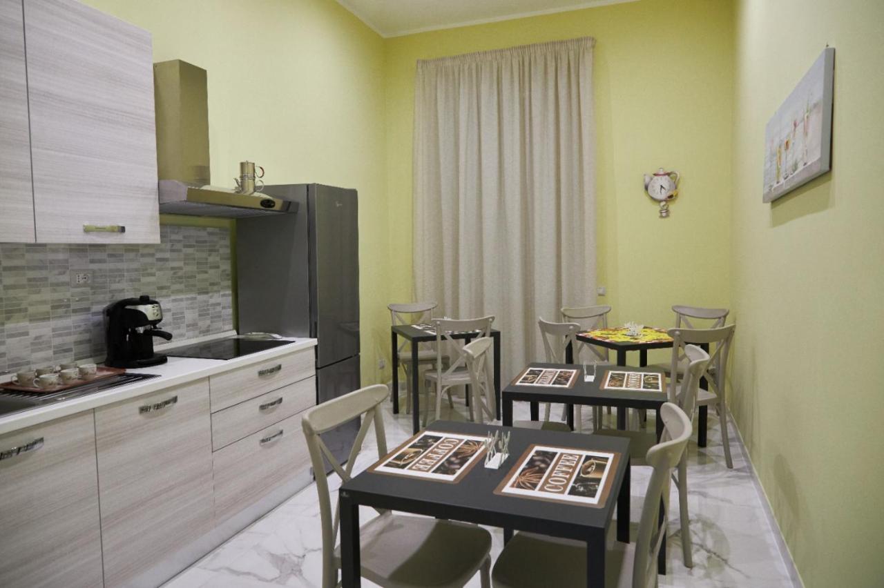 B&B Dint 'O Core E Napule Naples Exterior photo